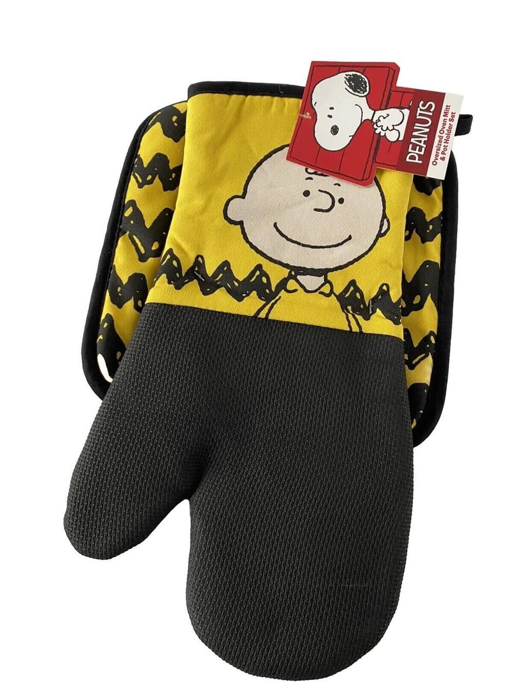 Peanuts Charlie Brown Oven Mitt & Pot Holder Kitchen Gift Set NEW Cute Peanuts